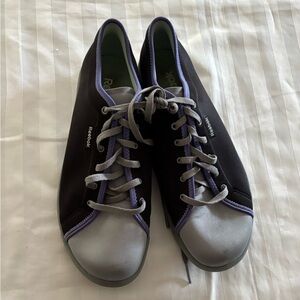 Reebok Womens 8 1/2 Black, Purple and Gray Lace Up Sneakers (Good Condition)